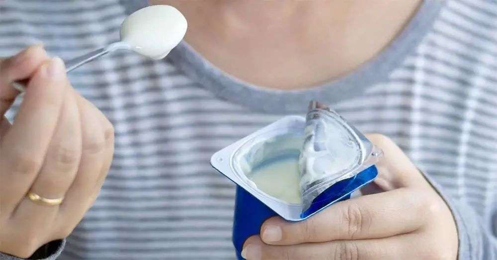 再也不用「擠牙膏」，高露潔換上的「潤滑劑」包裝，讓牙膏從此一滴不剩