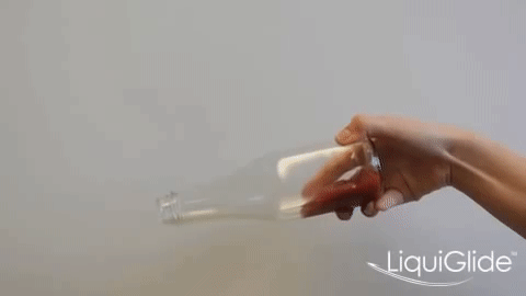 再也不用「擠牙膏」，高露潔換上的「潤滑劑」包裝，讓牙膏從此一滴不剩